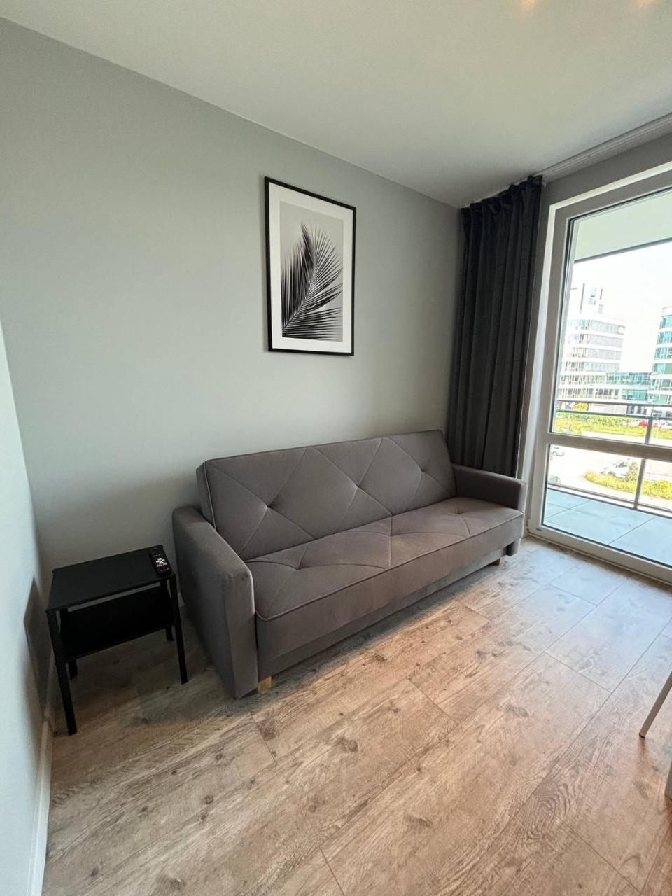 Ostin A41 * Warsaw